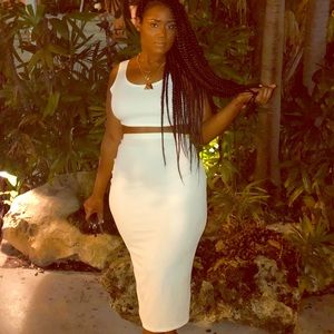 White midi skirt and matching crop top 🤍